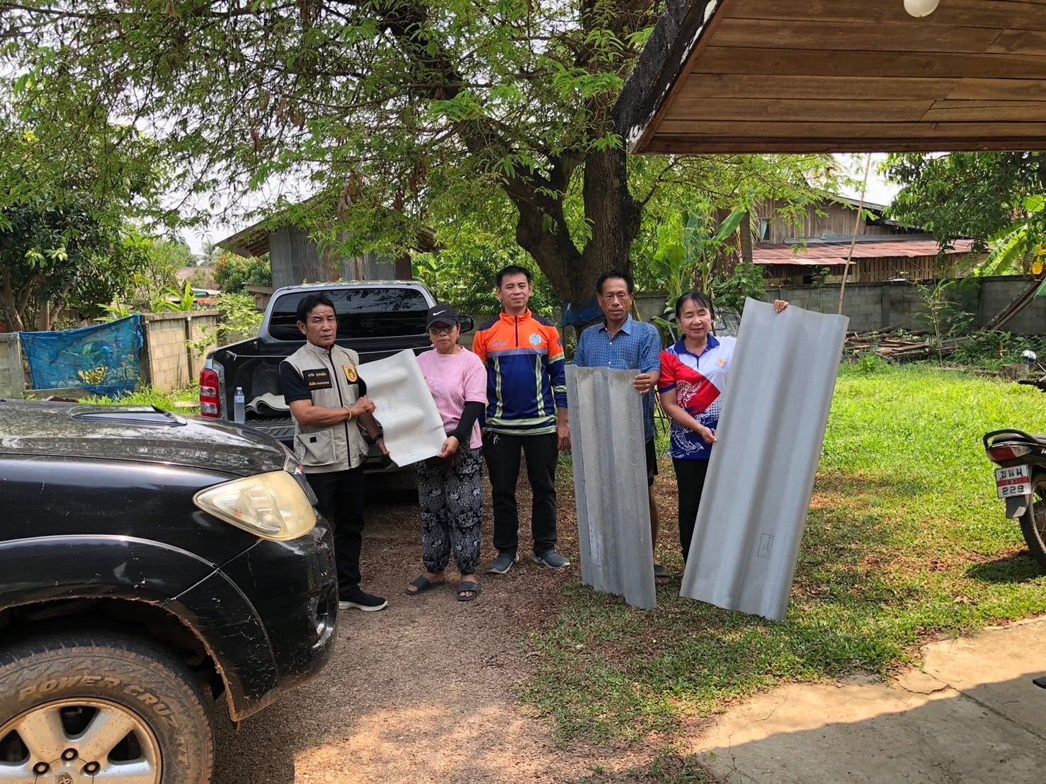 ช่วยเหลือผู้ที่ได้รับผลกระทบจากเหตุวาตภัย